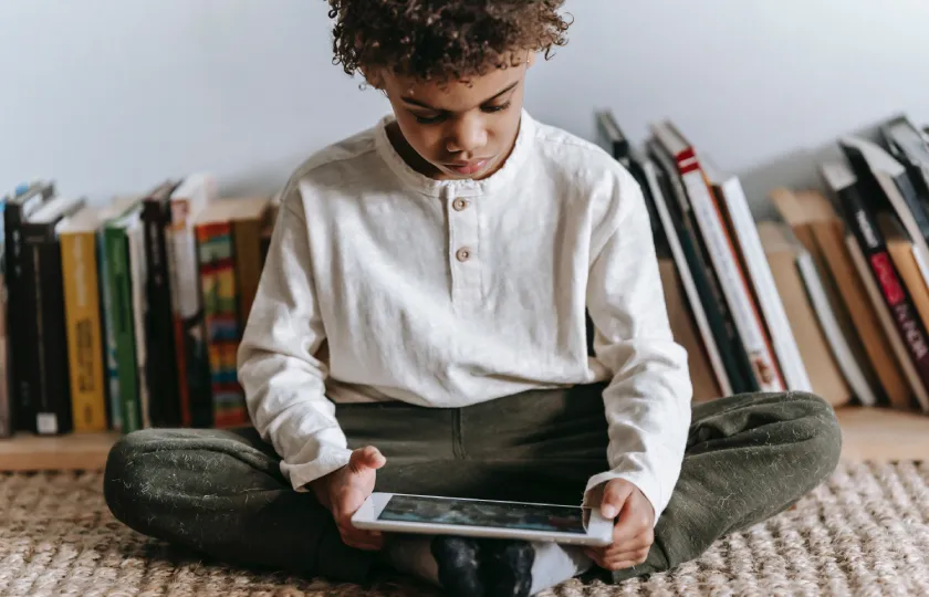 5 Tools for Neurodivergent Readers, According to Experts
